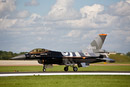 I alway think that this plane belongs to the Czech Army when I see it, but then I realize that Czechs don't have any F-16's. It's just that the roundel is so similar at first sight. The plane belongs to Dutch Army // Vzdycky si myslim, ze to je ceske letadlo nez mi dojde ze my mame Gripeny a ne F-16 - muze zato podobny armadni znak. Tahle F-16C je holandska