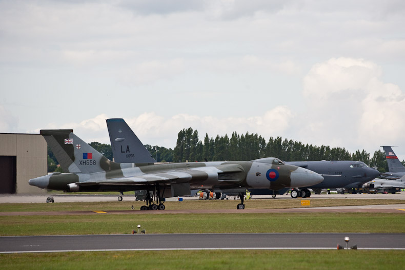 Cousins - Avro Vulcan & B-52 Stratofortress